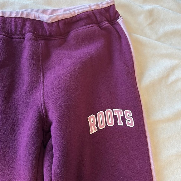 Roots Purple Sweatpants Elastic Cuffs Athleisure - Picture 2 of 6